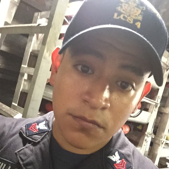 Meet your Posher, Daniel - Picture 2 of 2